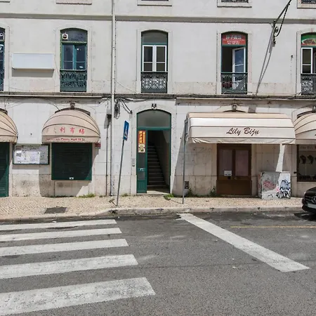 106 A - Martim Moniz Apartman *