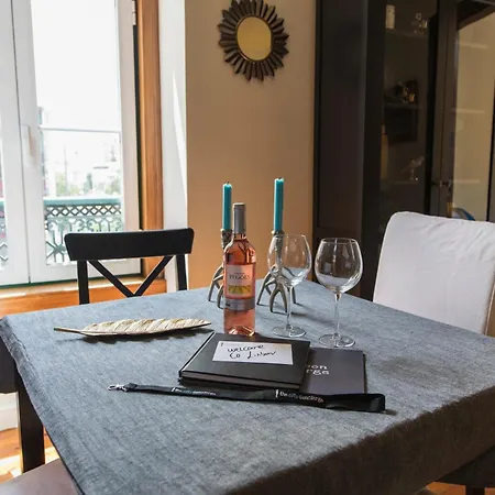 Martim Moniz Apartment Lisbon