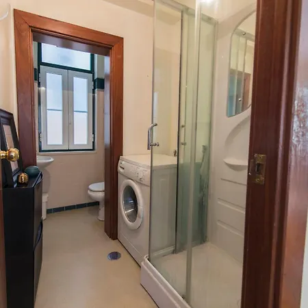 106 A - Martim Moniz Apartman