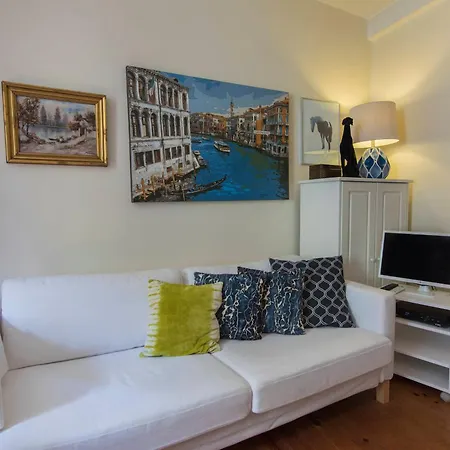 Cozy Flat Martim Moniz Apartment *
