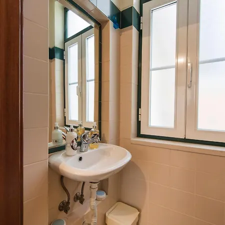 Cozy Flat Martim Moniz Lisbon